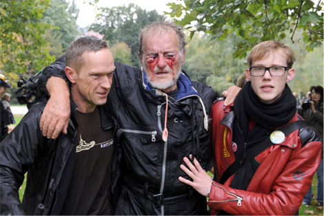 Quelle Spiegel Online - Stuttgart 21: Wasserwerfer gegen Demonstranten30.09.2010