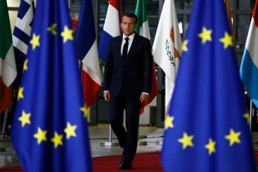 Monsieur Macron – „Ich allein und Europa“? Von Friedhelm Hengsbach SJ.