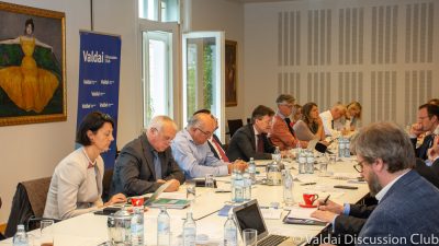 Steuert die Welt auf den großen Crash zu? Russische Überlegungen zur Krise des Multilateralismus