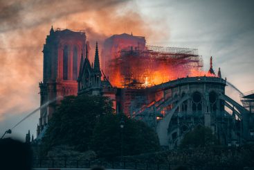 Notre Dame: Verlass dich auf Milliardäre und du bist verlassen