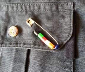 So erkennt man Freunde. Wir starten! Jetzt geht’s darum, möglichst viele Wiedererkennungschancen zu schaffen. Nutzen Sie das Symbol und verteilen Sie es weiter.