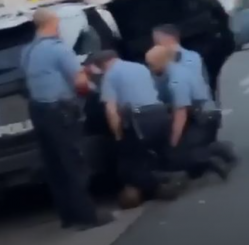 Wer so mit den eigenen Bürgern umgeht, geht auch gewalttätig mit dem Rest der Welt um