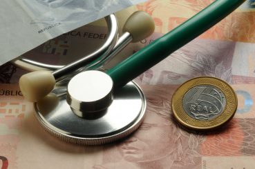 Lateinamerika als Testgebiet – Corona-Impfstoffe, der Kampf um die Märkte, die Regionalregierungen und die involvierten Milliardäre