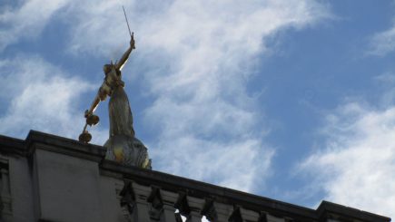 Richterin im Rampenlicht entscheidet gegen Auslieferung von Assange an die USA