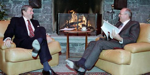 Der damalige Hoffnungsträger Michail Gorbatschow wird heute 90.