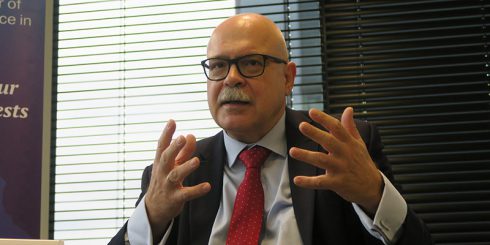 «Fasten Your Seatbelt!» – (Schnallen Sie sich gut an!)