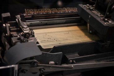 IBM, der digitale Impfnachweis und die dunkle Vergangenheit. Dazu ein älterer Artikel von Werner Rügemer