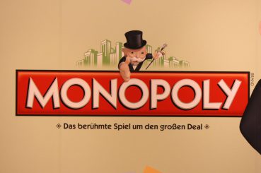 Offenbar bleiben nur noch die Sprüche zur Marktwirtschaft. Nichts Wirksames geschieht zur Stärkung des Wettbewerbs. (4)