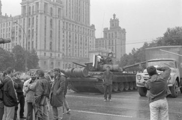 19. August 1991 – Dem gescheiterten August-„Putsch“ in Moskau folgte der Durchmarsch der russischen Neoliberalen