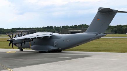 Der militärische Komplex hat Politik und Medien fest im Griff. Siehe ARD-Wahlarena