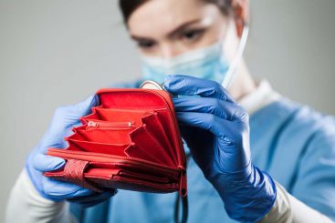 Corona-Tests: Medizinische Entscheidungen sind nun vom Geld abhängig