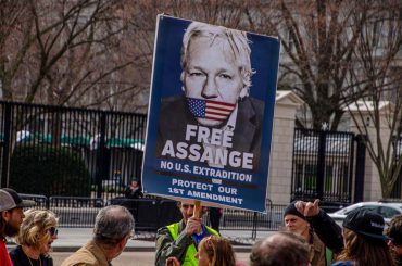 Assange und die CIA – Ist das Planen von Entführung und Mord wesentliches Merkmal einer terroristischen Vereinigung?