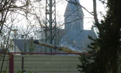 Leserbriefe zu „Ein ganzer Güterzug mit Panzern und Militärfahrzeugen fuhr heute Vormittag an unserem Haus vorbei“