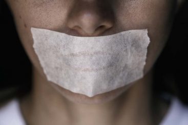 #FreedomOfSpeech – Warum verfolgen Journalisten andere Journalisten?