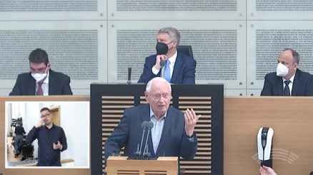 Oskar Lafontaine hat seine Abschiedsrede gehalten und ist aus der Linkspartei ausgetreten