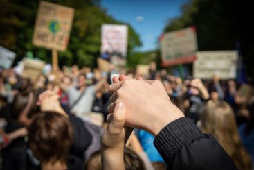 Raus auf die Straße: Die schlimme „Zeitenwende“ muss aufgehalten werden