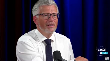 Melnyk macht nur „Fehler“ – Aber die Friedensbewegung ist „offen für Rechtsradikale“