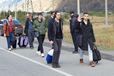 Gestrandet – Russische Deserteure in der EU