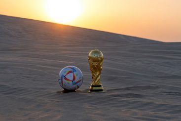 Willkommen im Glutofen! Die Fußballweltmeisterschaft 2022 in Katar