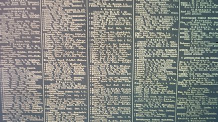 „…Auf unserem kilometerlangen Schützengraben noch mehr Kerzen…“