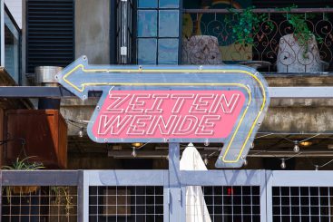 Ukraine-Hype oder ZeitenWende und ihre seltsamen Kopf- und Magengeburten