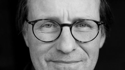 Krebs, Krieg und Krise