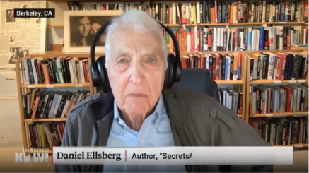 Daniel Ellsberg: „Verbrechen gegen die Menschlichkeit“