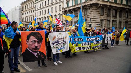 „Putin ist wie Hitler – ähh, bloß ohne Holocaust!“ – oder: Auch eine Vergangenheitsentsorgung