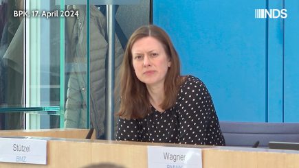 „Staat muss Kritik aushalten“ – Was sagt Bundesregierung zur Klatsche durch Bundesverfassungsgericht?