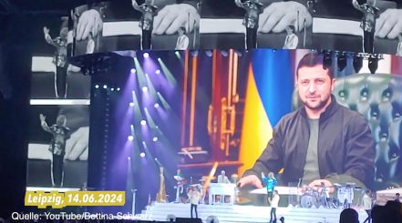 Konzert von Rod Stewart in Leipzig: Salutieren vor dem Krieg