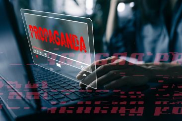 Propaganda-Taktiken: Der Primacy-Effekt – oder die Macht des ersten Eindrucks