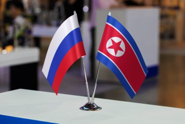 Putin/Kim Yong-un – Die „Ausgestoßenen“ unterzeichnen militärisches Partnerschaftsabkommen