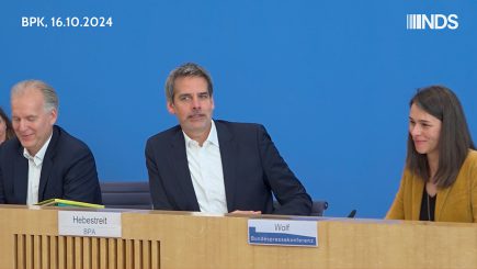 Was unternimmt Kanzler Scholz gegen Bruch der Neutralitätspflicht durch Außenministerin Baerbock?