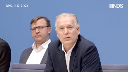 Sieht die Bundesregierung Israels Massenbombardements in Syrien vom Völkerrecht gedeckt?