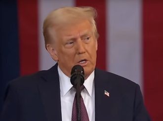 Donald Trump: Mit voller Wucht