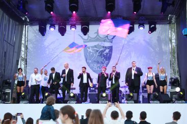 Stimmen aus Ungarn: Selenskyjs Totentanz