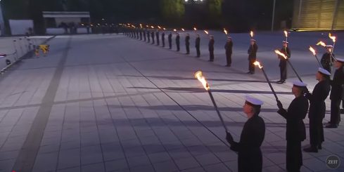 Militärischer Firlefanz zum Abschied von Scholz