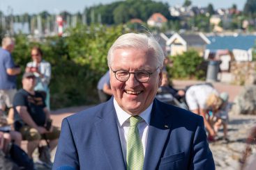Politshow für schöne Bilder: Vom Schloss ins Hotel – Bundespräsident Steinmeier verlegt seinen Amtssitz in die Provinz nach Delitzsch