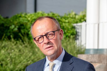 Denkfaule Politiker: Knickt die Wirtschaft ein, muss der Deutsche arbeitsmüde sein