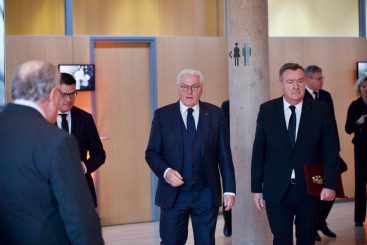 Botschafter a. D. Varga: Bringt Wadephul den Bundespräsidenten auf die Anklagebank?