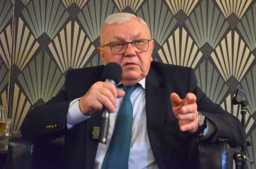 Exklusivinterview „Ein höchst riskantes Spiel“ – General a. D. Kujat zu den Drohnenangriffen auf strategische Bomber Russlands