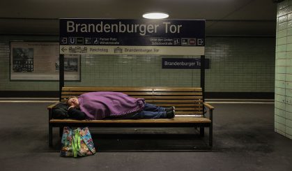 Hungernde Bürger in Deutschland – aber Milliarden für die nimmersatte Raupe der Rüstungsindustrie