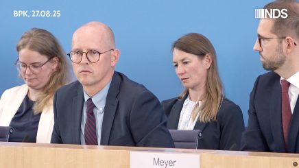 Bundesregierung zu US-Invasionsflotte vor der venezolanischen Küste und Kopfgeld auf Maduro: „Bilaterale Angelegenheit“