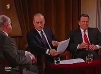 Netzfundstück aus dem Jahr 2002: Putin und Schröder bei „Boulevard Bio“