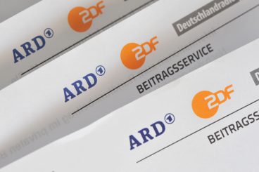 Gerichtsurteil: Rundfunkbeitrag kann verfassungswidrig sein, wenn das Programm des ÖRR keine Ausgewogenheit bietet