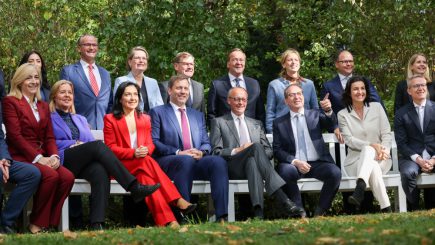 Berliner Zeitung stellt allen Mitgliedern der Bundesregierung die Frage: „Würden Minister ihre Kinder in den Krieg schicken?“