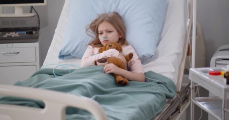 Versorgung, Prävention und Systemfehler – Wie Armut das Gesundheitssystem spiegelt. Serie zu Kinderarmut (Teil 3)