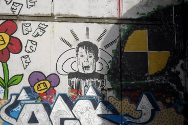 Wehrdienstgegner allein zu Haus