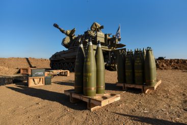 Industrieroboter im Dienst des Völkermords