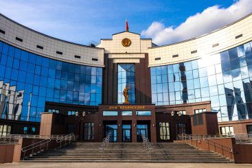 Belarus befreit sich aus dem westlichen Würgegriff